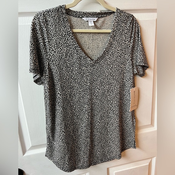 🆕 Athleta Animal Print Short Sleeve Tee - Picture 2 of 6